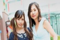 ETQT-174 Enjoy the beautiful pussy of a beautiful parent and play found in Ikebukuro with a single tip. A mother who is too lewd who cums when her daughter hits her clitoris with an electric massage machine! Masami Oishi (47) Yuna-chan (19)