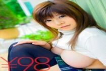 DV-1223 Yui Serizawa's work at an affordable price! J cup huge breasts sex. Even though I was interviewed by a telop, I couldn't answer well to the H that felt better than usual. Cowgirl push up from below, J cup shaking face-to-face sitting pos