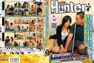 HUNT-237 I'm shy and only have a pianica, but I lied and hired a piano teacher, and we became friends in our four-and-a-half-tatami-mat home!