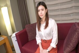 [UNCENSORED-LEAK] SIRO-5507 "Married female teacher's sex is amazing! Watch her scream and moan in ecstasy! She's had no sex with her husband and her pussy is lonely these days…but she's letting out a sigh of relief at the big cock s