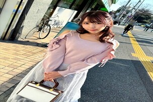 FC2-PPV-4739379 [G-cup big breasts] A lewd wife with a cheating fantasy. She moans and writhes in ecstasy with the cock of another man she longs for. Immoral creampie cuckold sex [Plump and sexy ass]