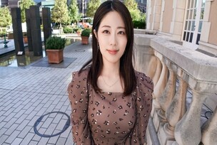 SIRO-5440 "Intense sex is here. A mature woman with a quiet demeanor applied to feel pleasure! She moves her hips and hits the spots that feel good during sex! [First time filming] She applied for adult video online…": MGS Video Adult Video S