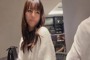 FC2-PPV-4703915 [A married woman who lives for sex] Over 20 orgasms! The wife I met on a dating site was so erotic that I hit the jackpot! When two muscular men fucked her, she rolled her eyes and broke down. [Super orgasm with a huge creampie]