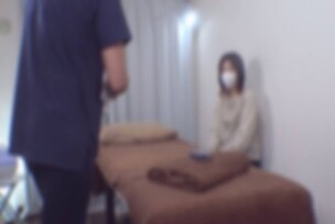 FC2-PPV-4705951 Sale on new products at half price until 6/22! [No/SEX] A woman who seems quiet and a little modest came to the store. She is a petite office lady with fine skin and a beautiful hip line. She has a lot of pubic hair, which is exciting.