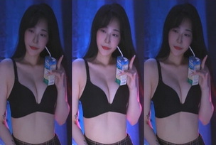 KBJ-24090762 kbj24090762_zoozoo1119_20240529