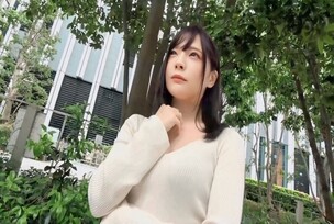 FC2-PPV-4811752 [Limited time offer: 980 points] Style, face, aura, everything is a divine beauty of another dimension, creampie + cum swallow