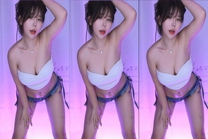 KBJ-24061721 kbj24061721_peachya_20240215