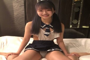 FC2-PPV-4833971 [Fragile, cute, and stylish Ayu-chan, 18 years old] She tried to act a little older, but inside she was still 18 years old.