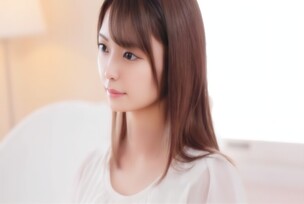 FC2-PPV-4822731 [980 points until 12/31!!] Tokyo private university beauty pageant winner, 19-year-old, debuts on FC2 in creampie and 3P [2-piece set]