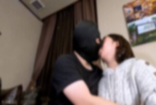 FC2-PPV-4857680 [Amateur first time shooting] Eri (18) A simple amateur with no makeup on, shot from a different angle. She calmly and thoughtlessly accepts the desires of a middle-aged man.